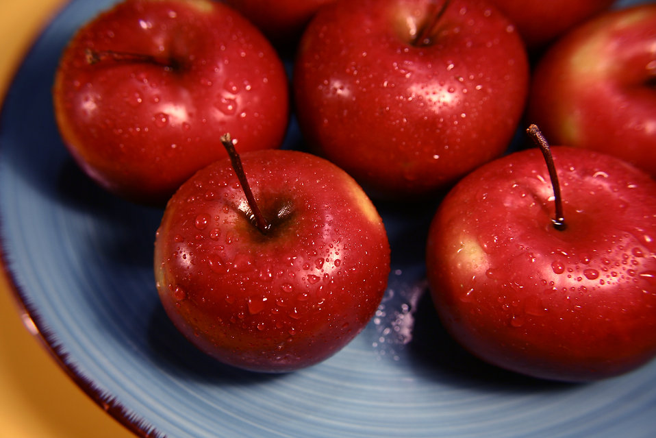 Ozone for post-harvest treatment of apples